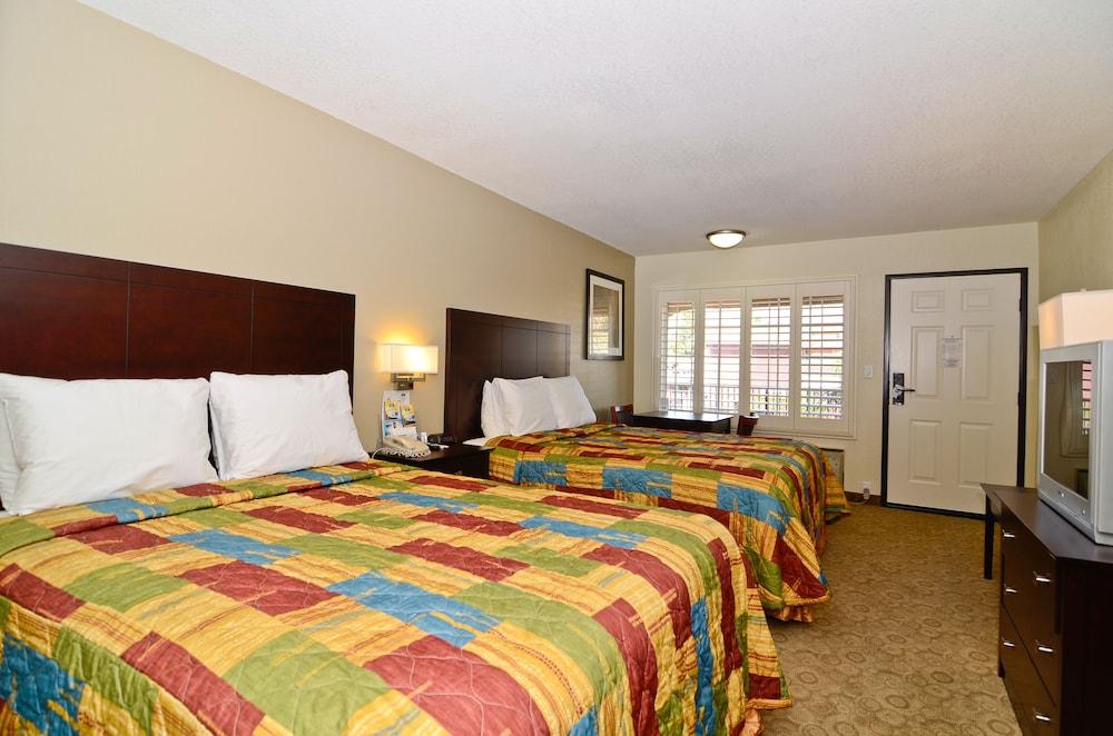Inn Rodeway Angeles Convention Center 2*