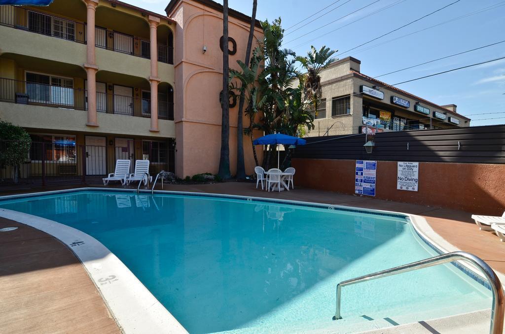 Inn Rodeway Angeles Convention Center 2*